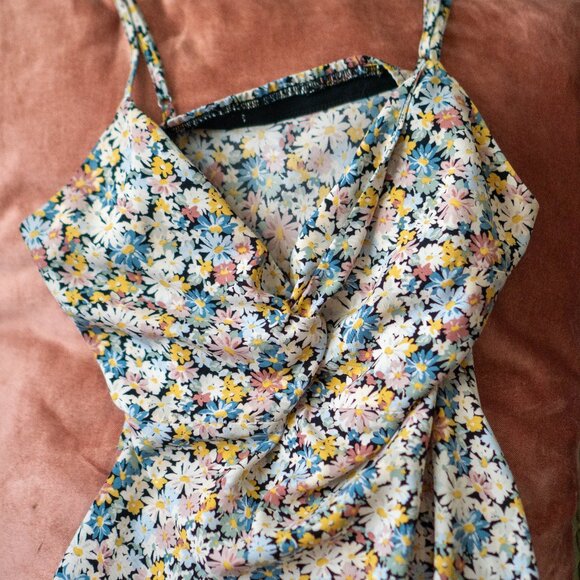 Abercrombie & Fitch Dresses & Skirts - Abercrombie Floral Mini Dress